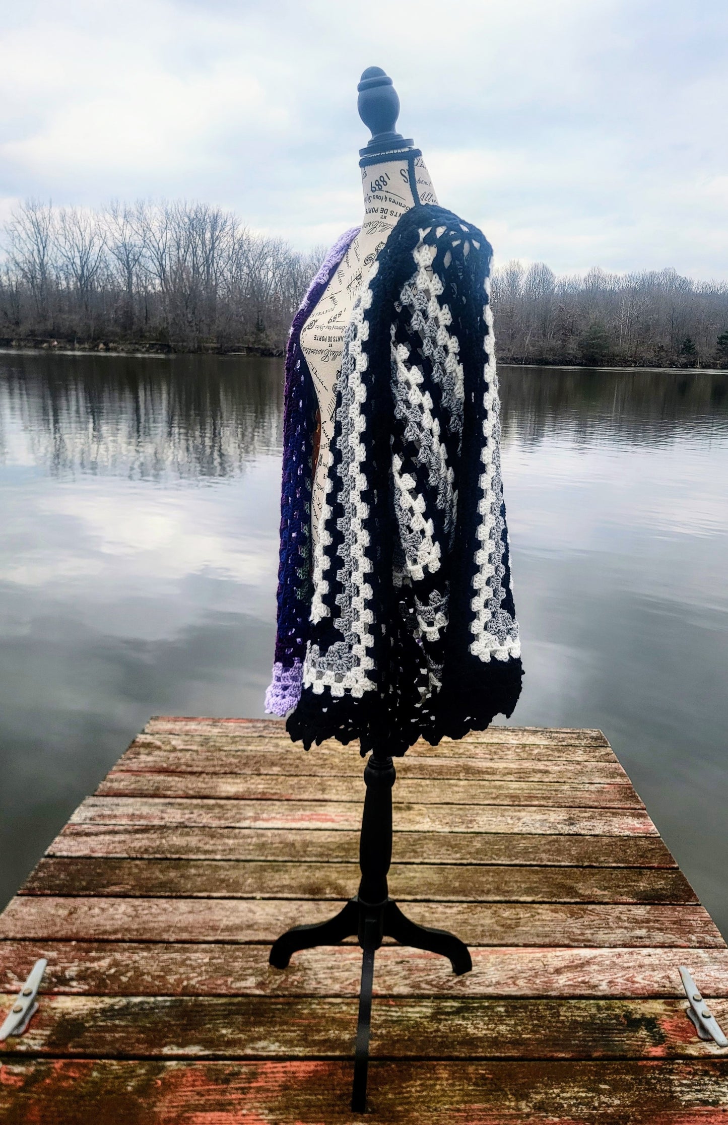 Enid’s Contrast – Hand-Crocheted Cardigan